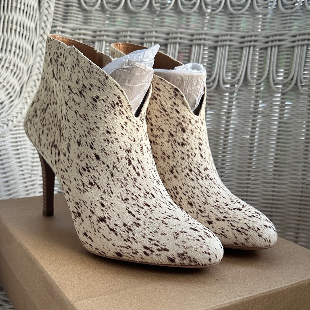 Stylish Cream and Brown Desert Calf Hair.  Lucky Brand ankle boots